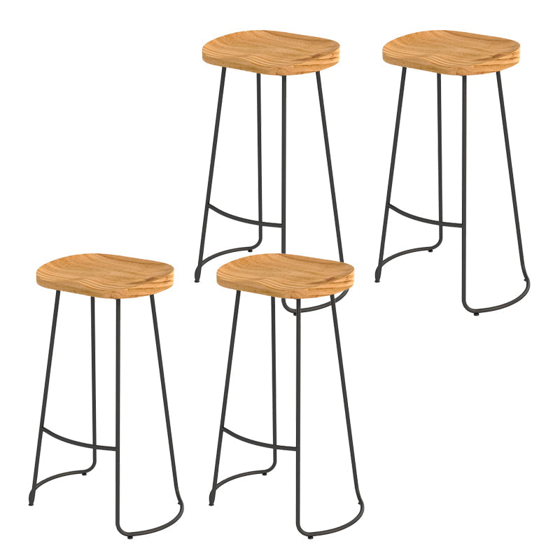 Sgabello da pranzo in legno massiccio contemporaneo con poggiapiedi