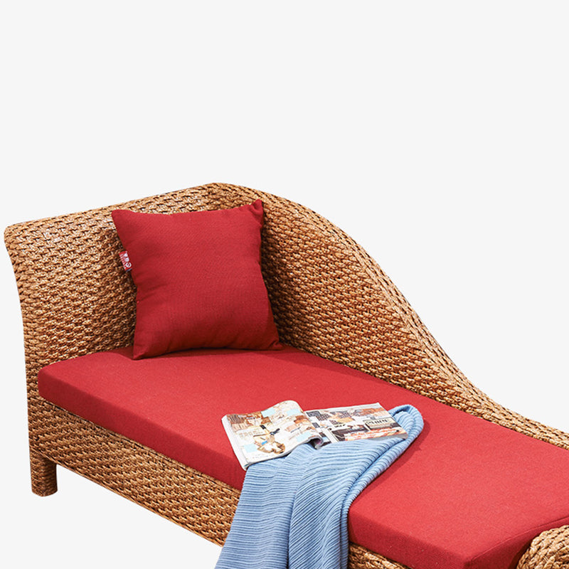 Sillón Chaise Lounge de ratán Chaise tapizado con un brazo