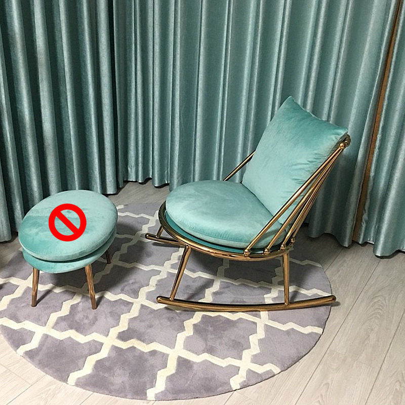 Sedia a dondolo di divano in stile glam che alimenta la sedia a dondolo con ottomana