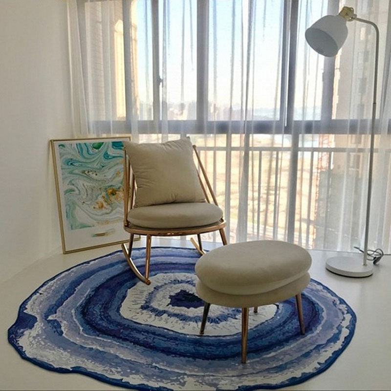 Sedia a dondolo di divano in stile glam che alimenta la sedia a dondolo con ottomana