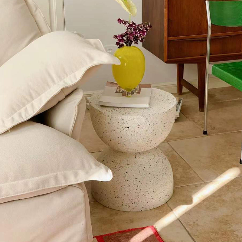 Contemporary 15.74" Wide End Table Round Concrete Side Table 1 Clearhalo 'Coffee & Accent Tables' 'End & Side Tables' 'end_side_tables' 'furn' 'furn_end_side_tables' 'Furniture' 'Living Room Furniture' 6984141