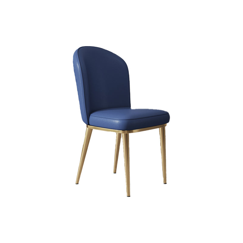 Chaise d'appoint en cuir, chaise de salle à manger à Base dorée Glam pour le salon