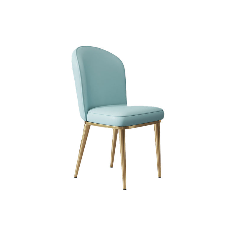 Chaise d'appoint en cuir, chaise de salle à manger à Base dorée Glam pour le salon
