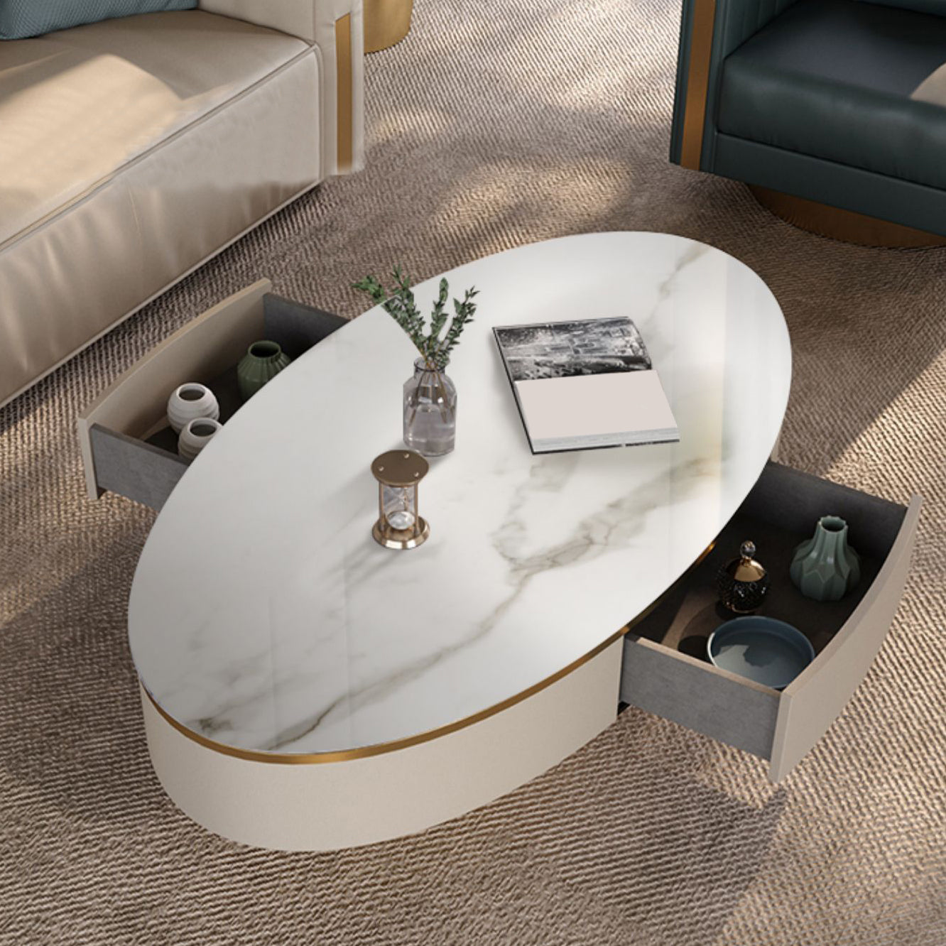 Tavolino da caffè a base di piedistallo glam con top in pietra e base in metallo