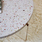 Eigentijdse ronde terrazzo cocktailtafel metaal/acryl salontafel met 3 poten