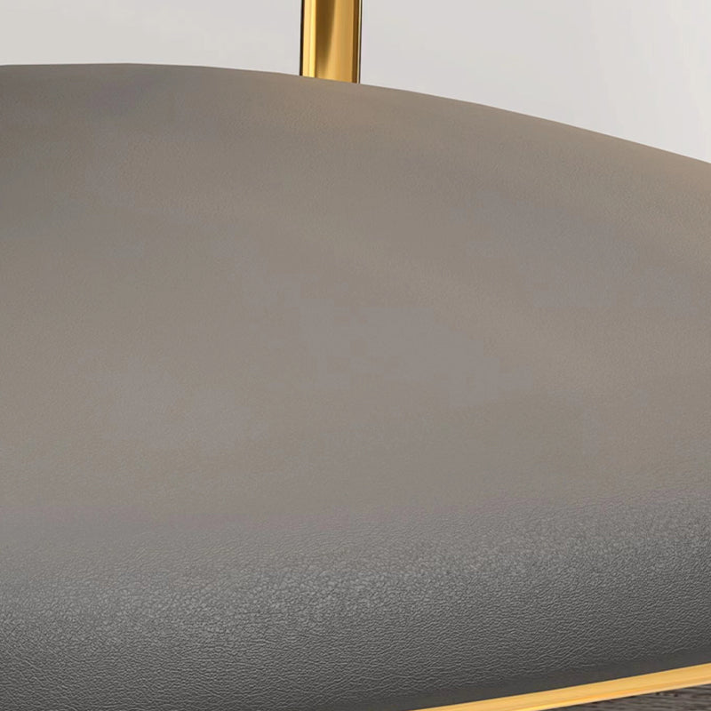 灰色の椅子を備えたメタルダイネットセット1/2/4/7 PCSグラムダイニングテーブルセット