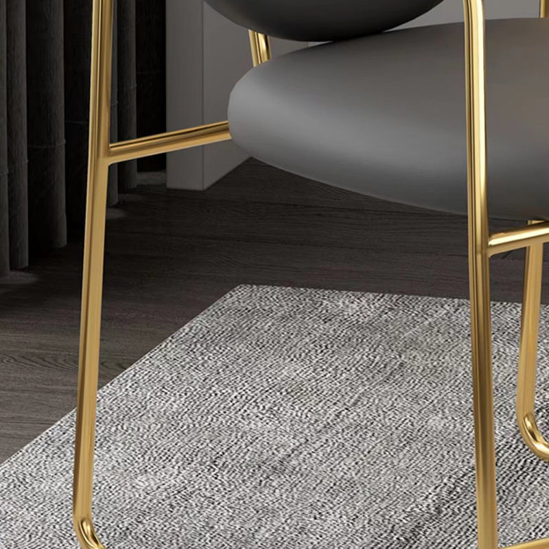 灰色の椅子を備えたメタルダイネットセット1/2/4/7 PCSグラムダイニングテーブルセット