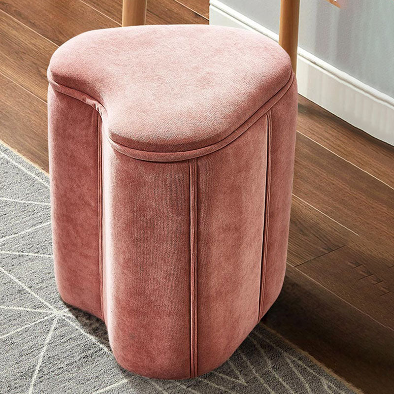 Solid Color Fabric Standard Stool Modern Simple Heart-Shaped Upholstered Footstool 13"L x 12"W x 18"H Pink 1 Piece Clearhalo 'furn' 'furn_ottomans_poufs' 'Furniture' 'Living Room Furniture' 'Ottomans & Poufs' 'ottomans_poufs' 7001236