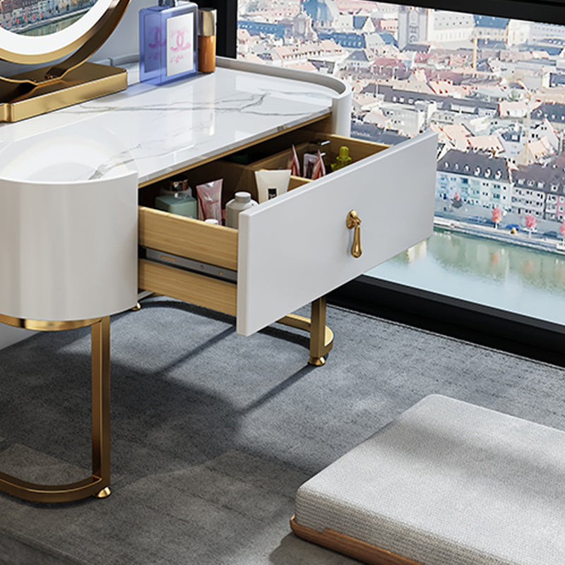 Coiffeur de vanité glamour en verre