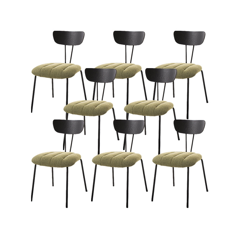 Silla lateral de estilo industrial Silla de comedor tapizada con base de metal