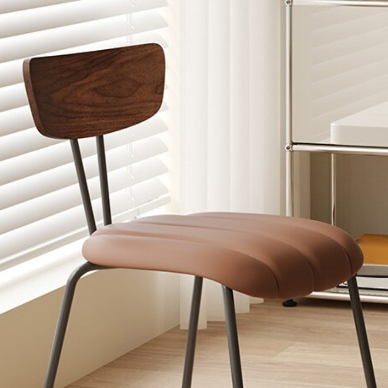 Silla lateral de estilo industrial Silla de comedor tapizada con base de metal