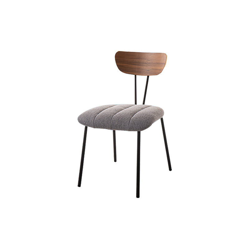 Silla lateral de estilo industrial Silla de comedor tapizada con base de metal