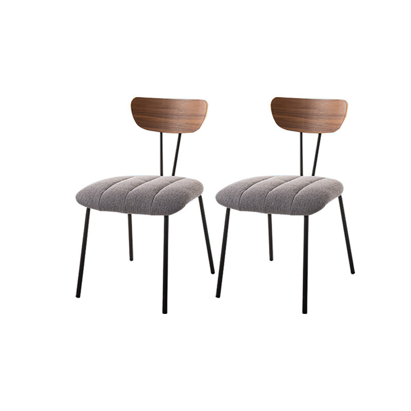 Silla lateral de estilo industrial Silla de comedor tapizada con base de metal