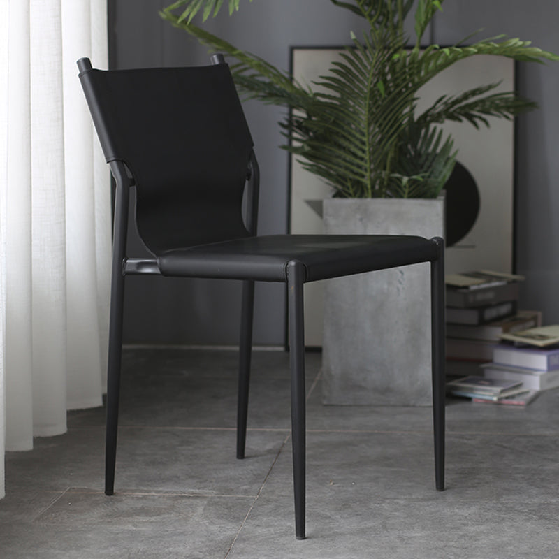 Moderne eenvoudige zijstoel kleurrijke faux lederen kant eetkamerstoel voor woonkamer