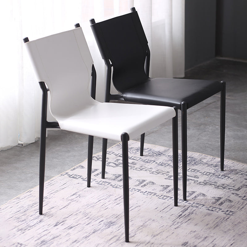 Moderne eenvoudige zijstoel kleurrijke faux lederen kant eetkamerstoel voor woonkamer