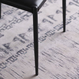 Moderne eenvoudige zijstoel kleurrijke faux lederen kant eetkamerstoel voor woonkamer