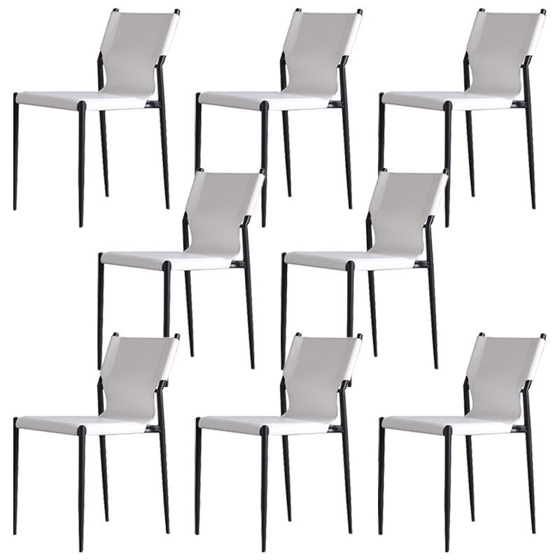 Moderne eenvoudige zijstoel kleurrijke faux lederen kant eetkamerstoel voor woonkamer