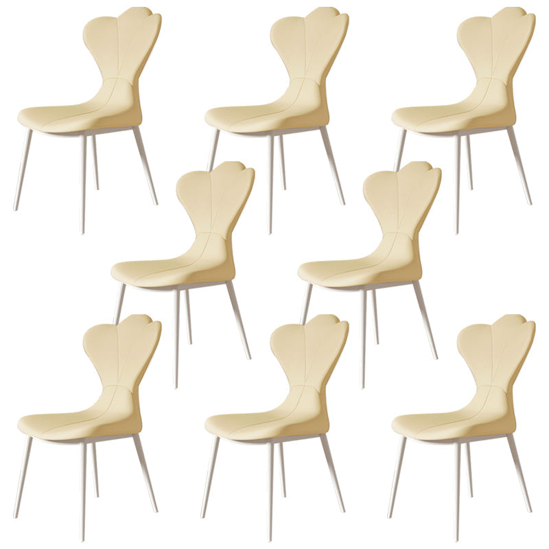 Chaise latéral simple moderne en faux cuir chaise de salle à manger sans bras avec base en métal