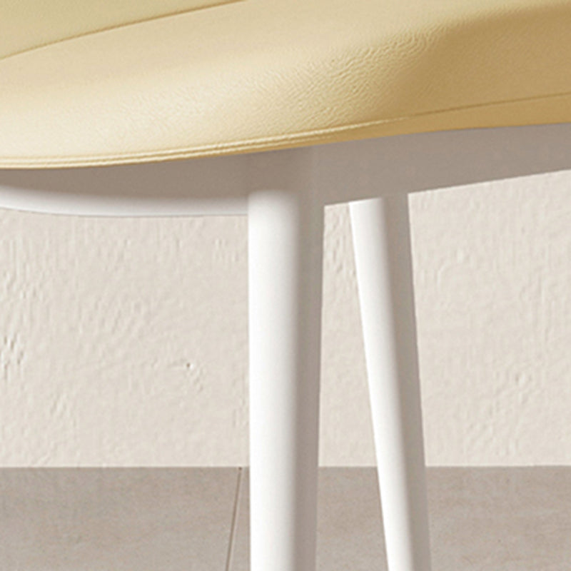 Chaise latéral simple moderne en faux cuir chaise de salle à manger sans bras avec base en métal