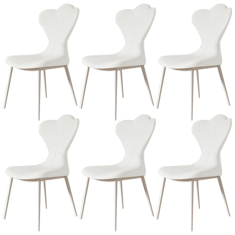 Chaise latéral simple moderne en faux cuir chaise de salle à manger sans bras avec base en métal