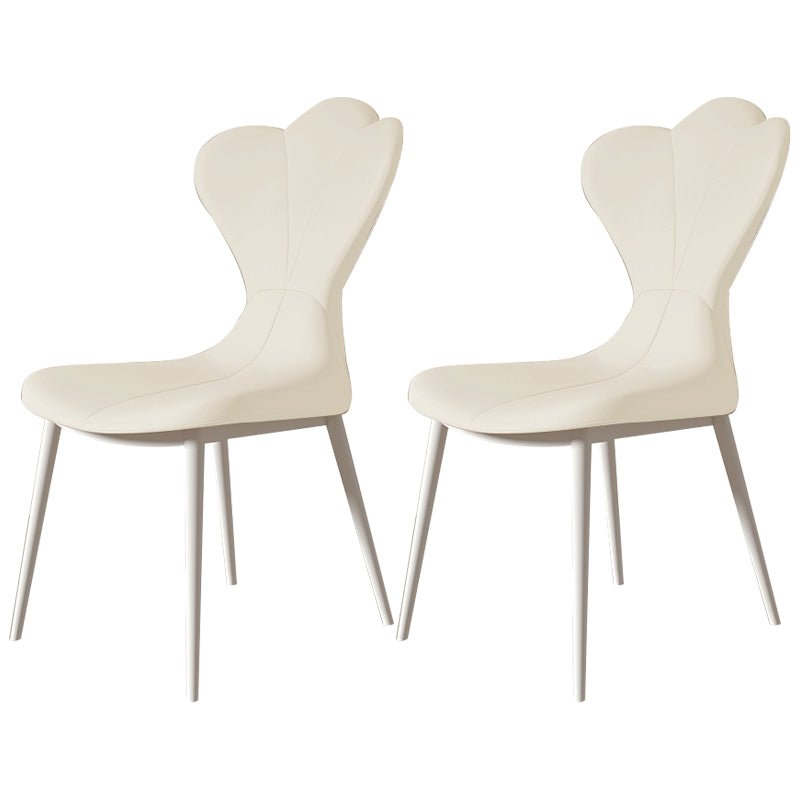Chaise latéral simple moderne en faux cuir chaise de salle à manger sans bras avec base en métal