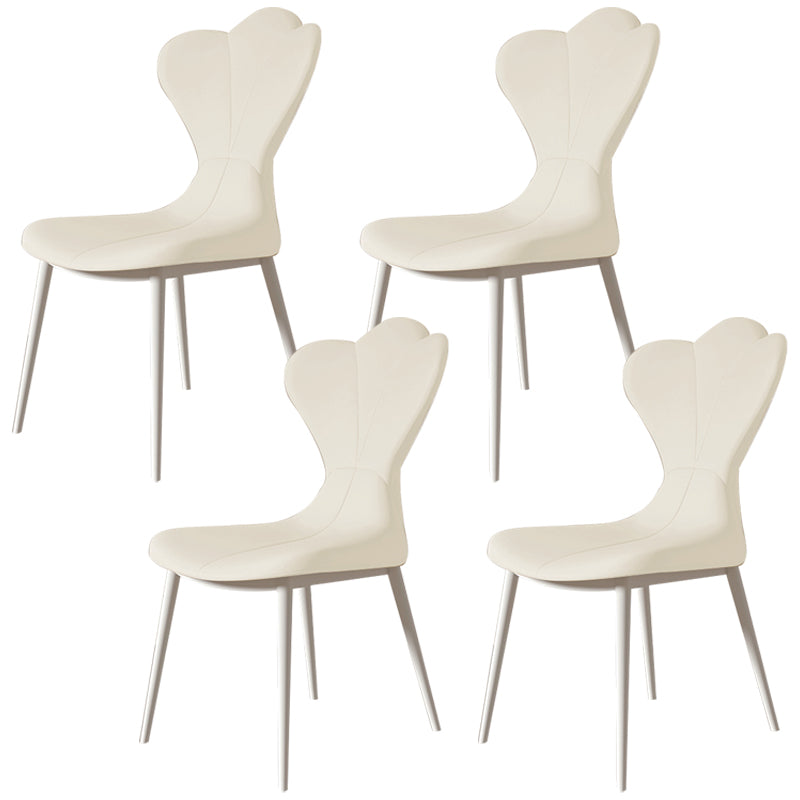 Chaise latéral simple moderne en faux cuir chaise de salle à manger sans bras avec base en métal