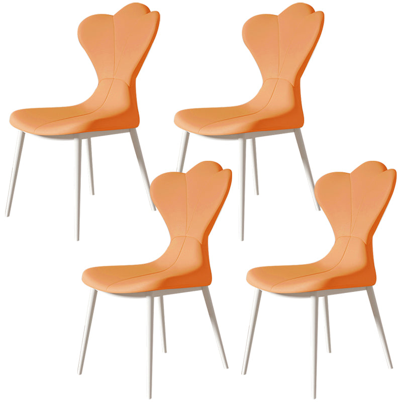 Chaise latéral simple moderne en faux cuir chaise de salle à manger sans bras avec base en métal