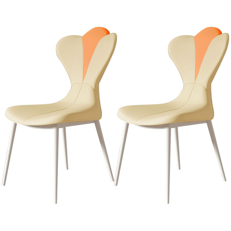 Chaise latéral simple moderne en faux cuir chaise de salle à manger sans bras avec base en métal
