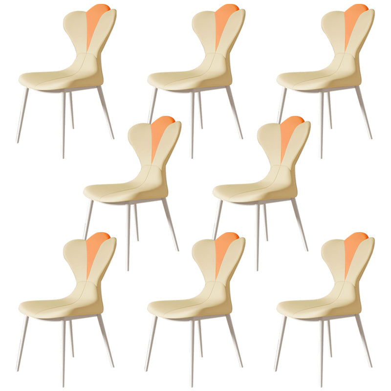 Chaise latéral simple moderne en faux cuir chaise de salle à manger sans bras avec base en métal