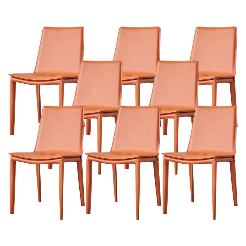 モダンなシンプルなサイドチェアフェイクレザー自宅で使用するためのカラフルなアームレスダイニングチェア