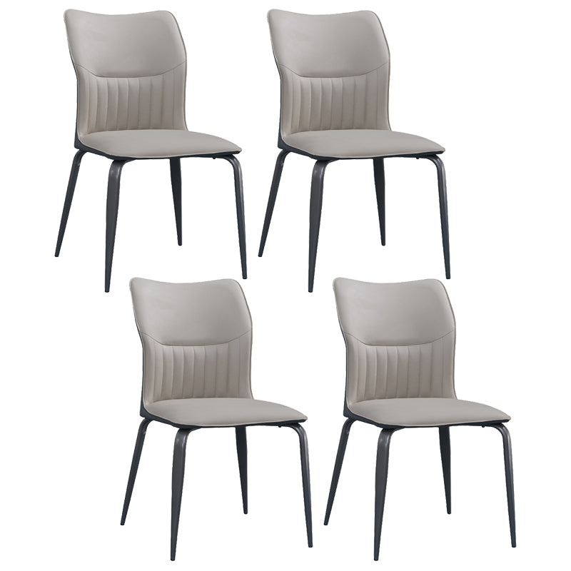 Chaise d'accélération simple moderne chaise à manger en faux cuir avec base en métal pour le salon