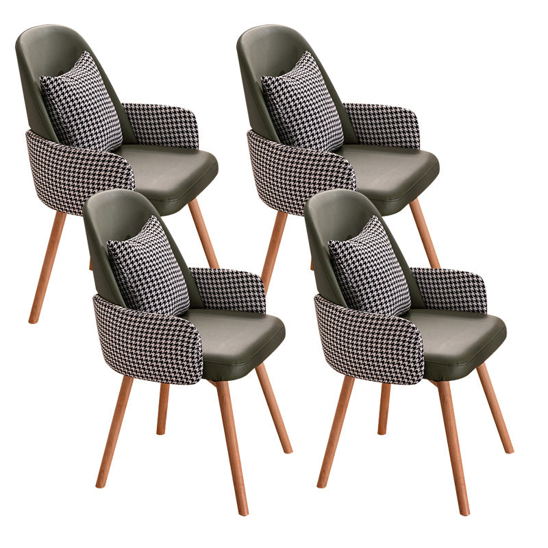 木製の脚のあるモダンなスタイルのアームチェア布張りダイニングチェア