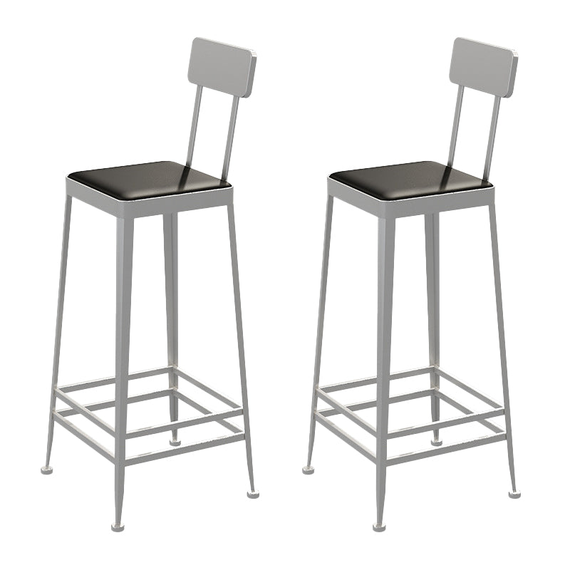 Sgabelli da bar quadrato in finta pelle in pelle con base di metallo