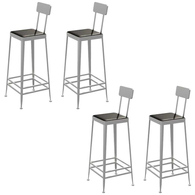 Sgabelli da bar quadrato in finta pelle in pelle con base di metallo