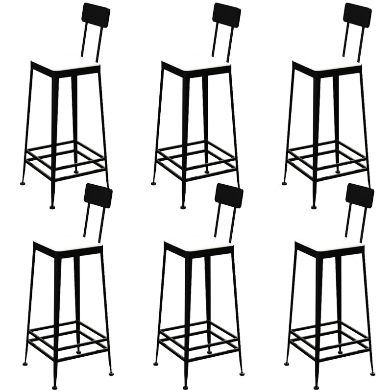 Sgabelli da bar quadrato in finta pelle in pelle con base di metallo