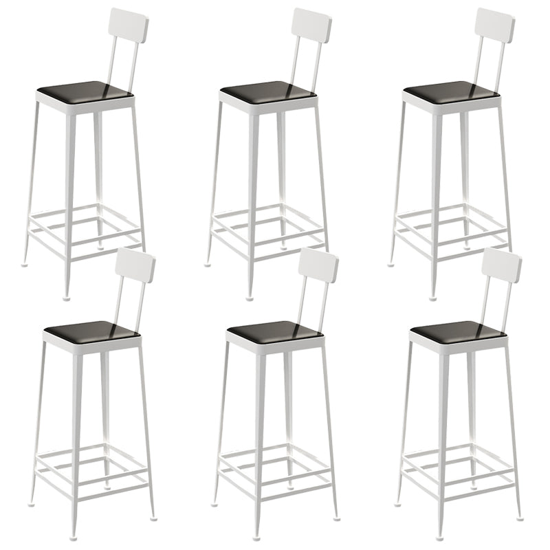 Sgabelli da bar quadrato in finta pelle in pelle con base di metallo