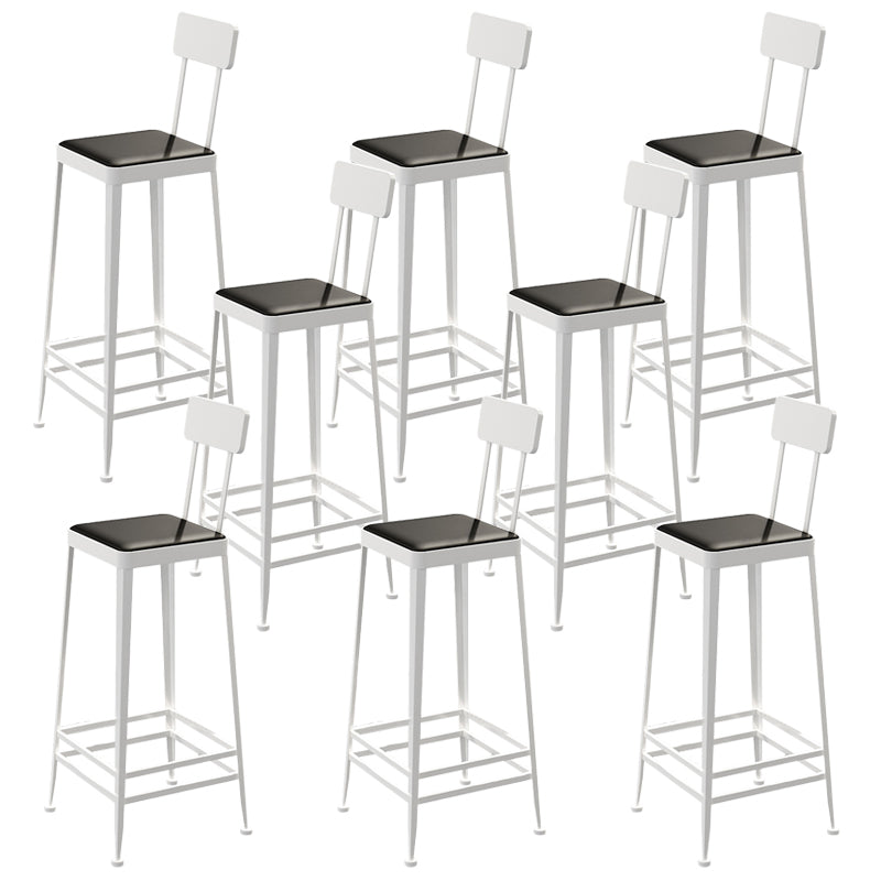 Sgabelli da bar quadrato in finta pelle in pelle con base di metallo