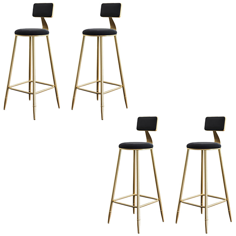 Tabourets de salle à manger rembourrés bas.