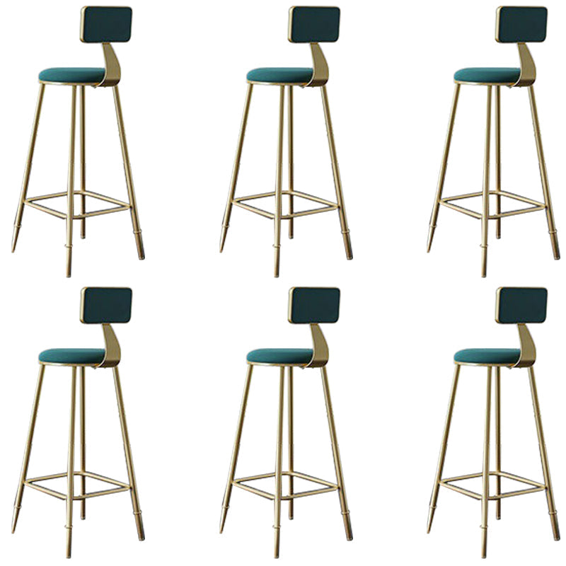 Tabourets de salle à manger rembourrés bas.