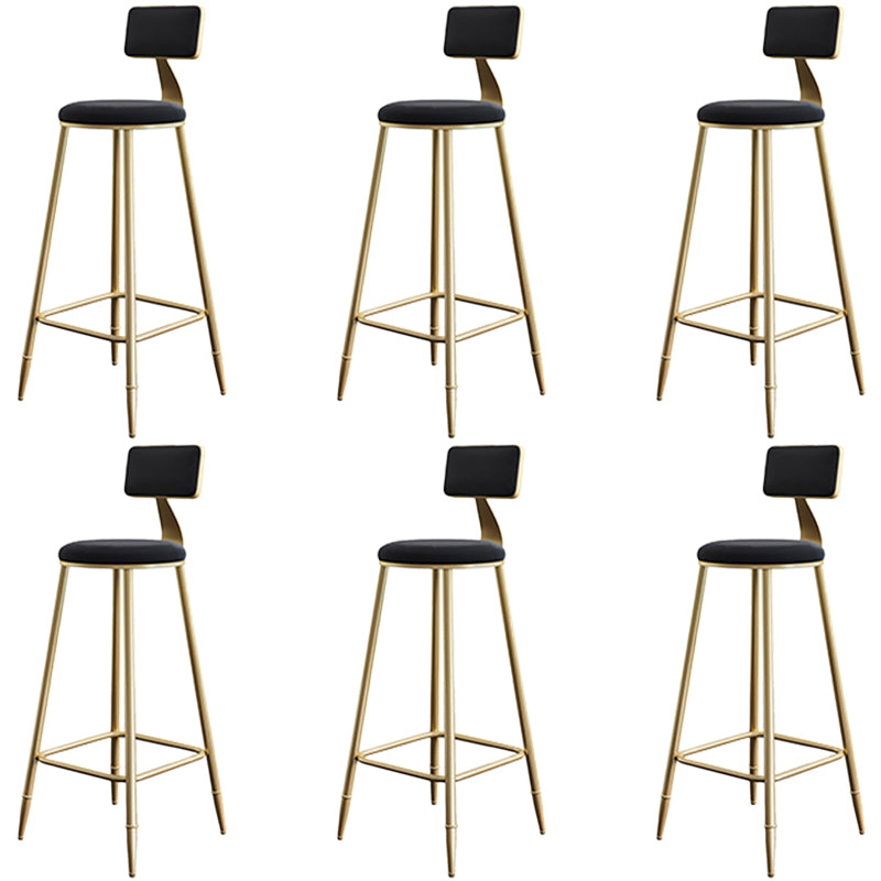 Tabourets de salle à manger rembourrés bas.