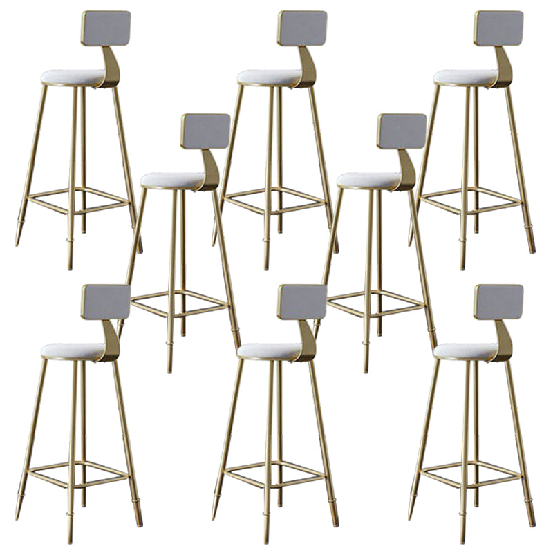 Tabourets de salle à manger rembourrés bas.