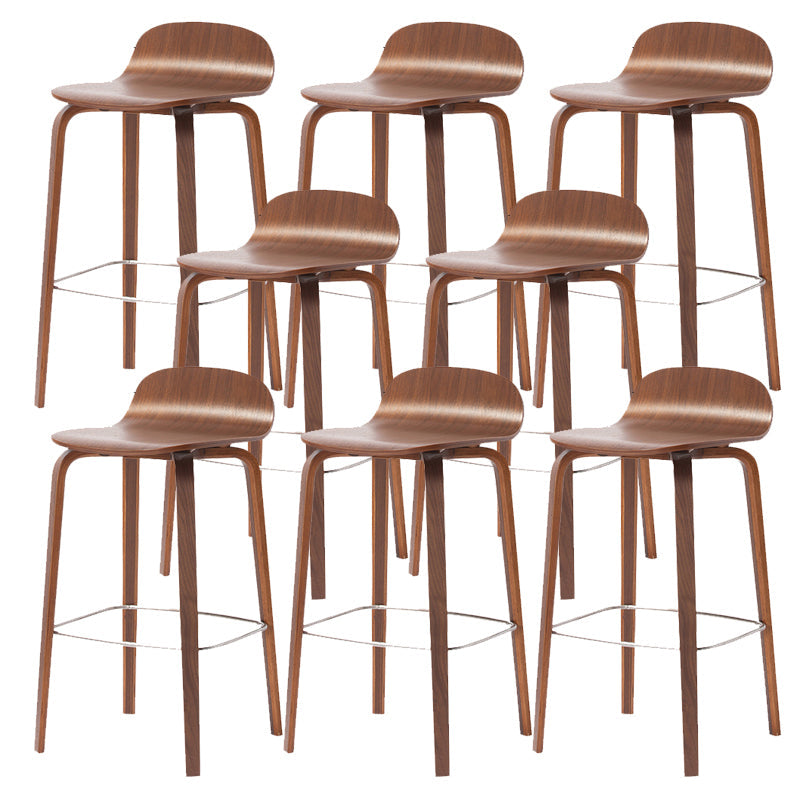 Tabouret de comptoir à dos de dossier moderne en bois tabouret de bar de café avec siège en bois et pédale