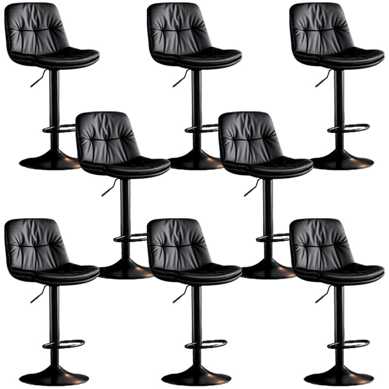 Tabouret de barre de hauteur réglable pivotant Bristol en faux cuir industriel avec repose-pieds