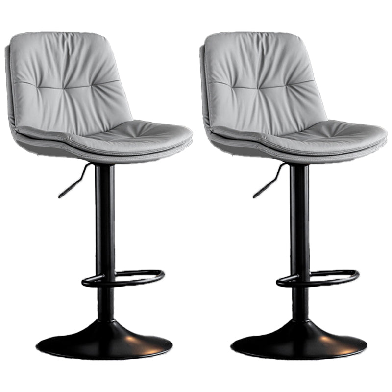 Tabouret de barre de hauteur réglable pivotant Bristol en faux cuir industriel avec repose-pieds