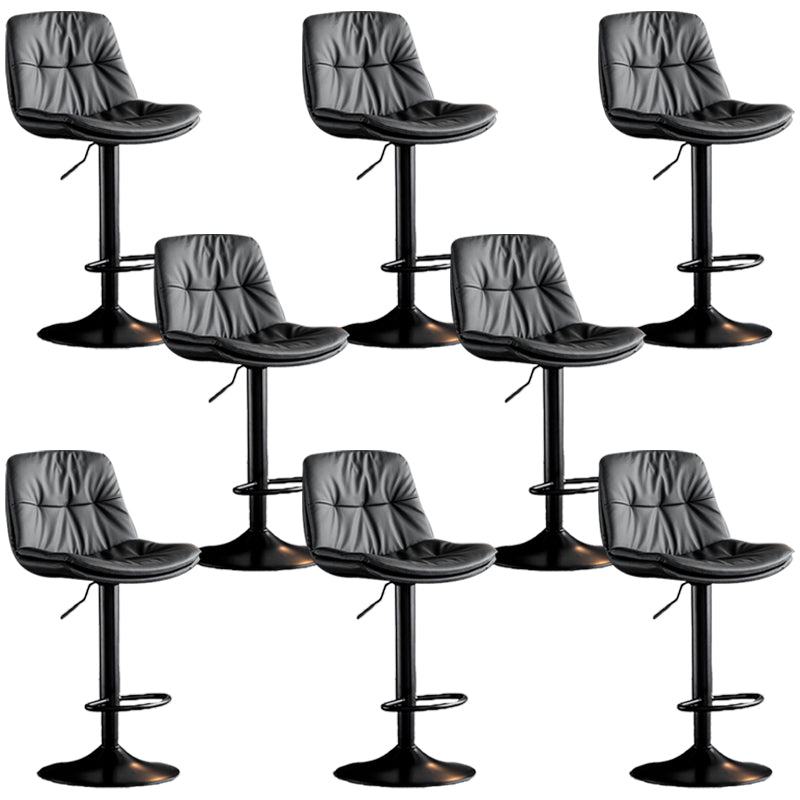 Tabouret de barre de hauteur réglable pivotant Bristol en faux cuir industriel avec repose-pieds