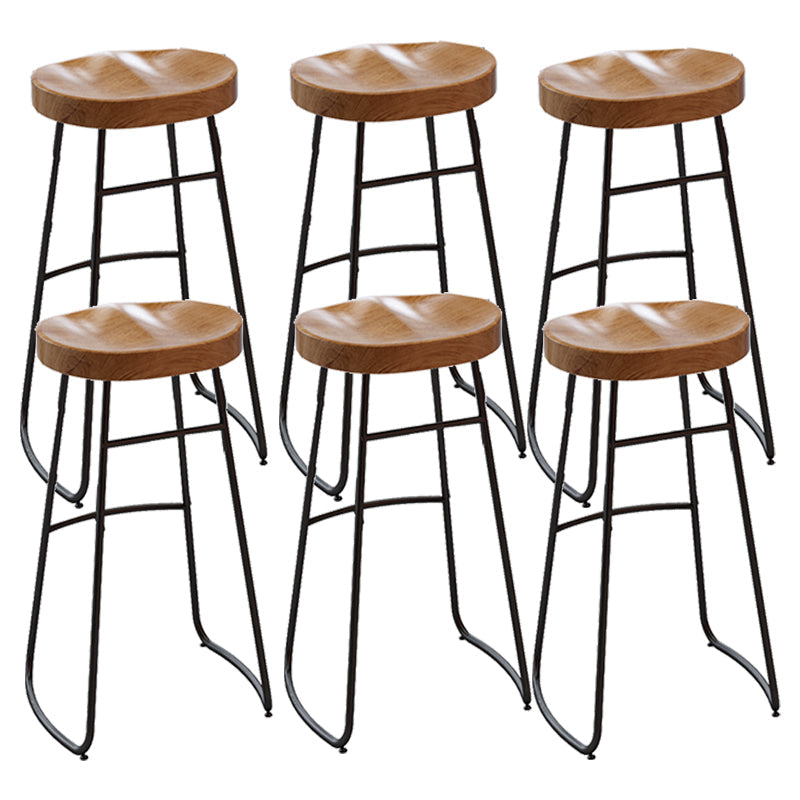 Armless Dining Stool Contemporary Bar Stool with Black Metal Base 6 Piece Set Non-Upholstered Saddle Clearhalo 'Bar Furniture' 'Bar Stools' 'bar_stools' 'furn' 'furn_bar_stools' 'Furniture' 'Kitchen & Dining Furniture' 7016443