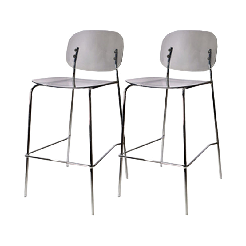 Taburete de barra de metal escandinavo taburete de bar de patio acrílico con base cromada