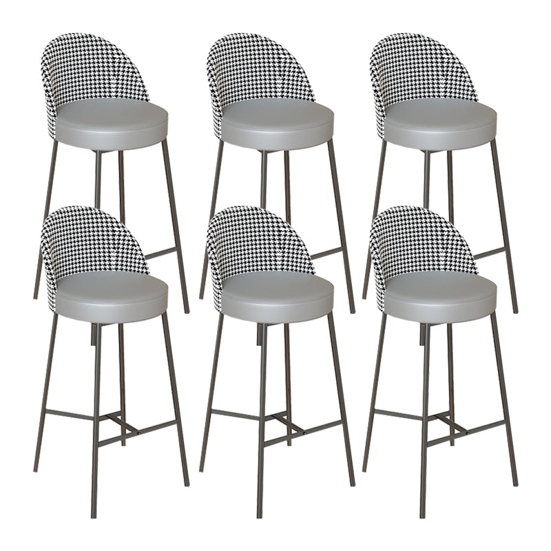 Sgabello da bar in vena in vetro in vena in metallo industriale con gambe nere