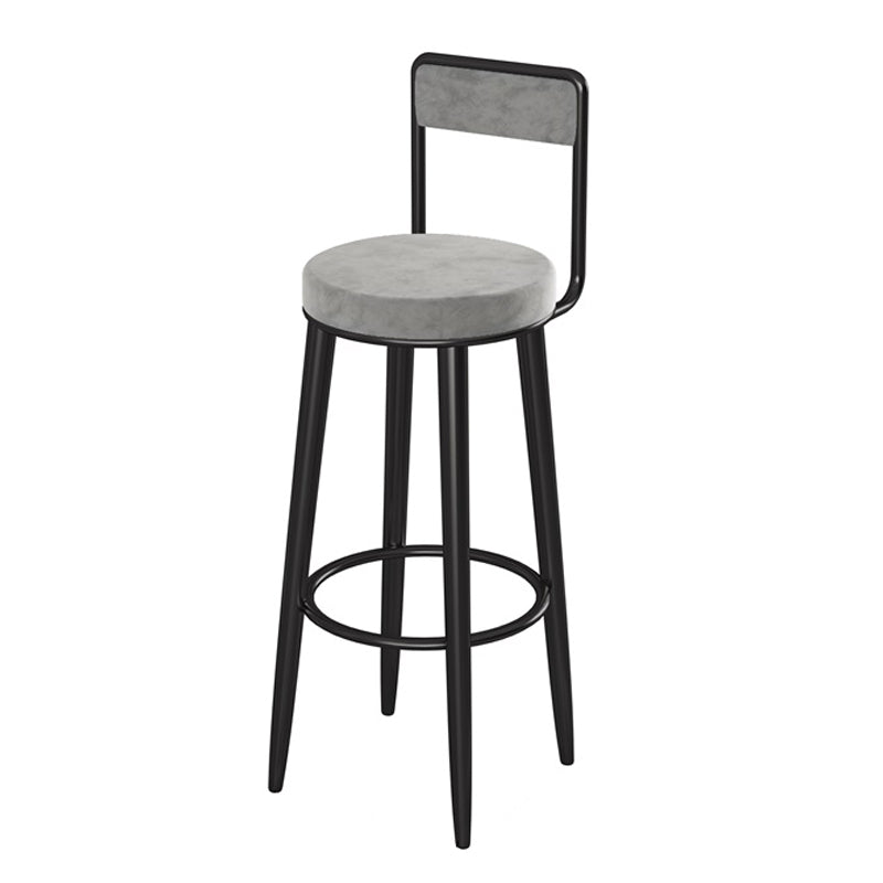 Sgabelli da bar rotondi imbottiti glam con poggiapiedi