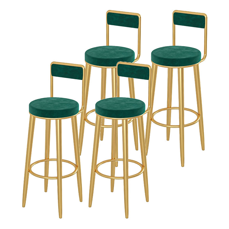 Sgabelli da bar rotondi imbottiti glam con poggiapiedi